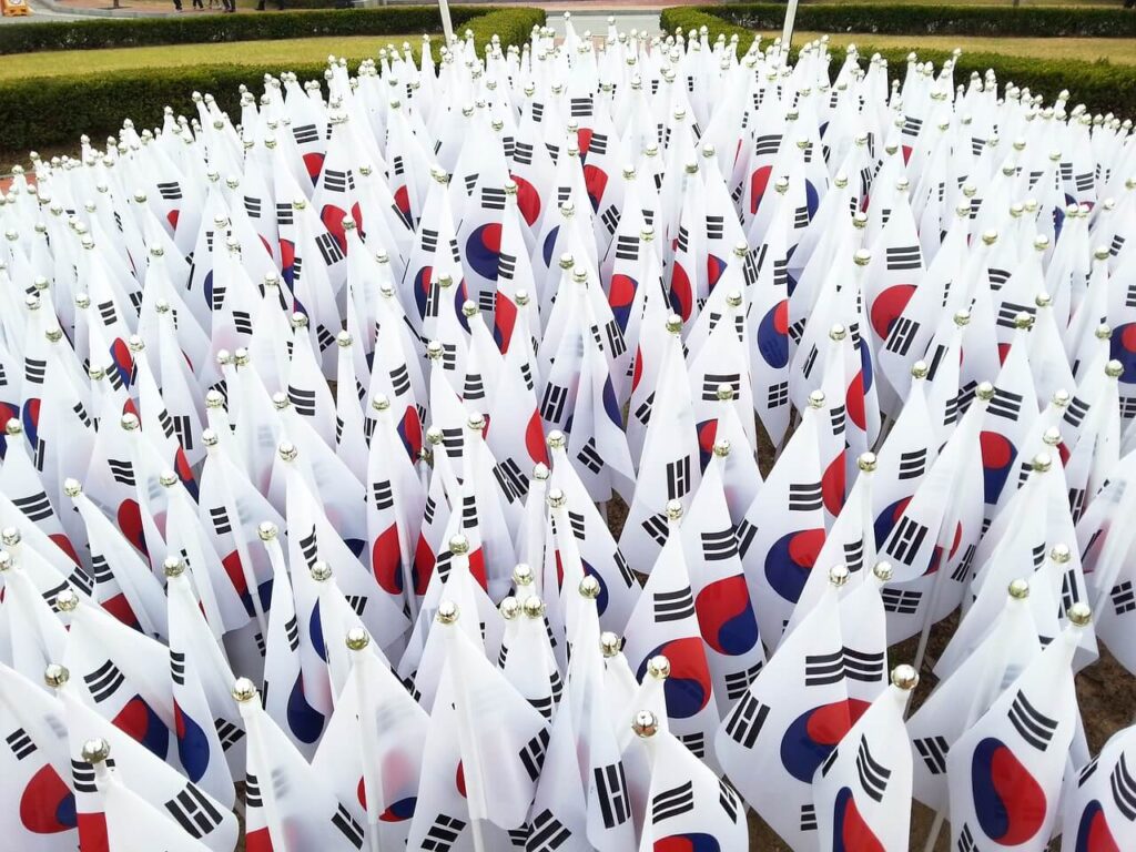 한국의 계엄령: 역사적 배경과 현대적 의미